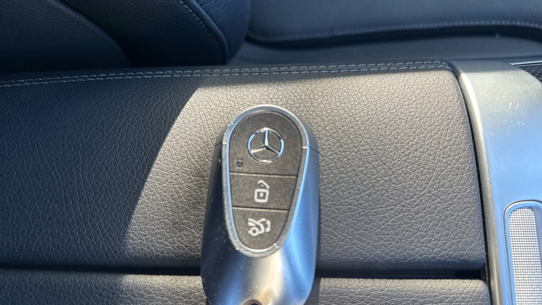 Mercedes-Benz GLC 220d 4Matic AMG Line Premium + 5dr 9G-Tronic Diesel Estate